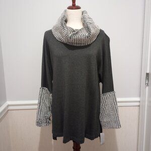 Cozy Tunic with Faux Silver Fox Fur Cowl Neck Cuffs size M Gray NWT